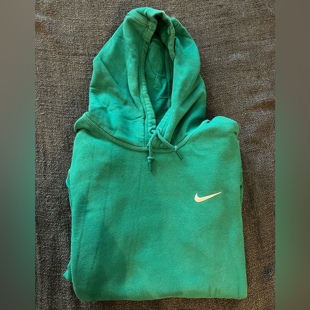 Men’s Green Nike Sweatshirt